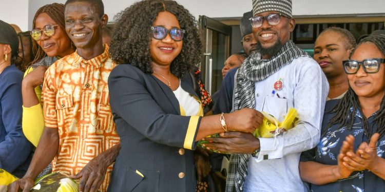 FCT NUJ Distributes Rice to 600 Members for Yuletide Celebration