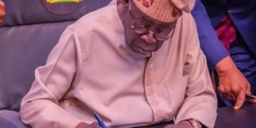 Former Legislators Commend Tinubu, NASS for Signing Electoral Act 2026