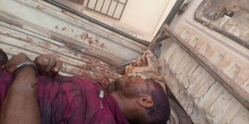 Mob Attacks Wanted Robbery Suspect In Enugu, Police Recover Pump-Action Gun